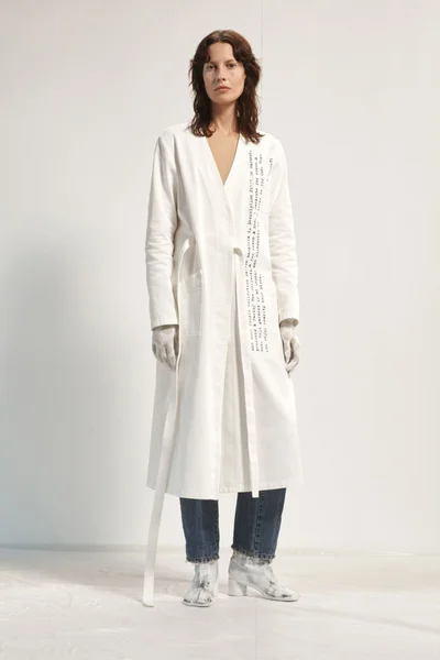 Look 16